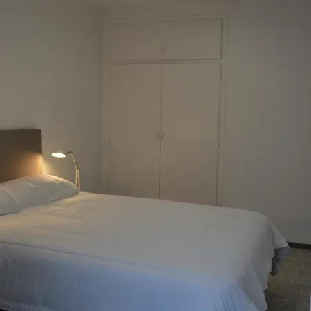 Apartment Center 5 *